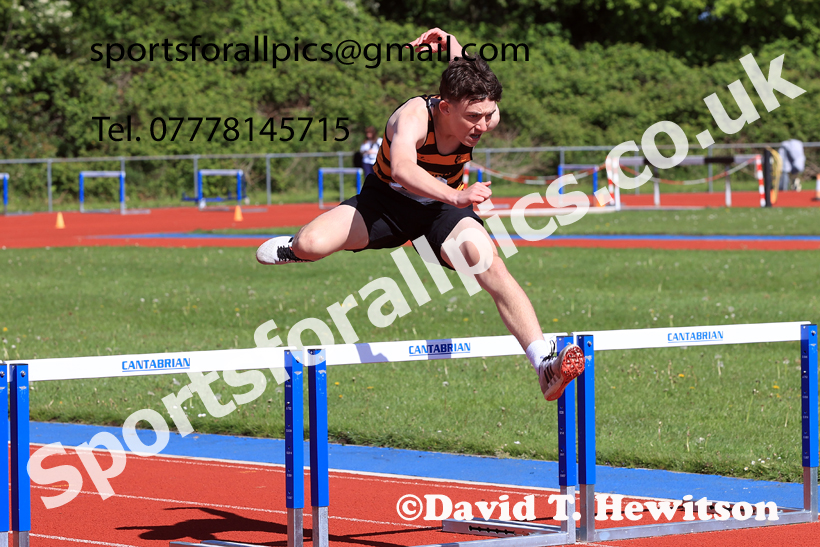 Hurdles, 2026 North Eastern Track and Field Champs, Shildon, County Durham. Photo: David T. Hewitson/Sports for All Pics